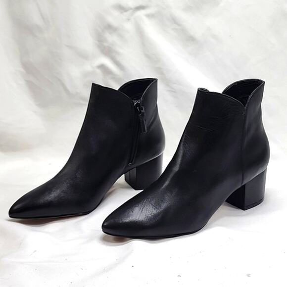 ■COLE HAAN■ELYSE■BLACK 100 % LEATHER■OFFICE ELEGANT BOOTIE■ ●LADIES 6.5▪B●NWOB●